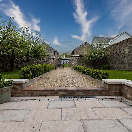 Stay Barrow Blueway - The Stables Monasterevin Exterior foto